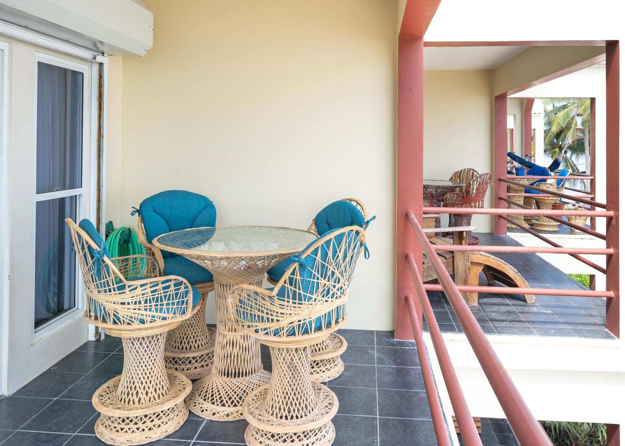 Tres Cocos Resort San Pedro  Εξωτερικό φωτογραφία